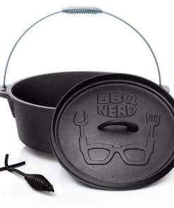 Null BBQ-Nerd© Dutch Oven "Starter" 10,7L Mit Füßen | Bereits Eingebrannt | Gusseisen Feuertopf, Bräter Mit Deckel Inkl. Deckelheber