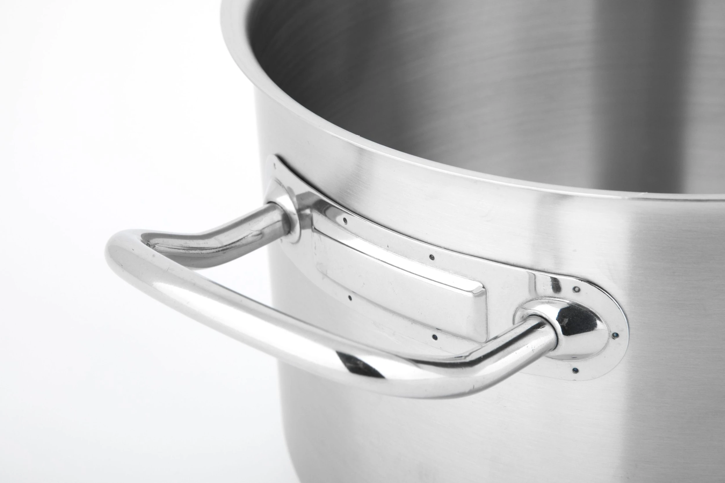 Metro-professional METRO Professional Fleischtopf HS-CSR36, Edelstahl, Ø 36 Cm, 13.5 L, Höhe: 17.9 Cm, Mit Deckel, Induktion 8 Metro-professional METRO Professional Fleischtopf HS-CSR36, Edelstahl, Ø 36 Cm, 13.5 L, Höhe: 17.9 Cm, Mit Deckel, Induktion – Bild 6