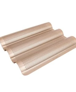 Null CHEFMADE | 3 Mulden Baguetteblech | 270x242x22mm | Champagnergold | Antihaft- & Silikonbeschichtet | Baguetteform | Ciabatta Backform | Brötchenblech