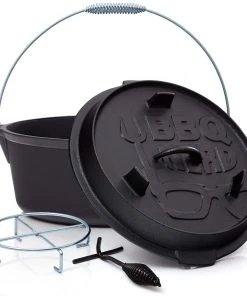 Null BBQ-Nerd© Dutch Oven "Professional" 13,6L Mit Ständer | Bereits Eingebrannt | Gusseisen Feuertopf Mit Deckel Und Integr. Bratpfanne und Deckelheber